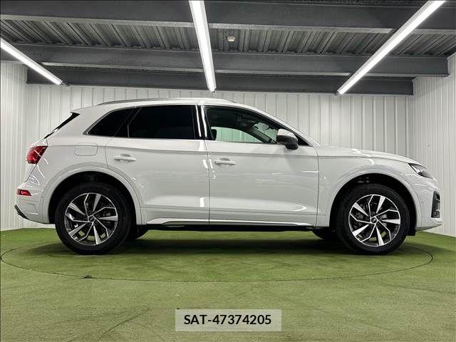 Audi Q5 2021-11 7356894-14