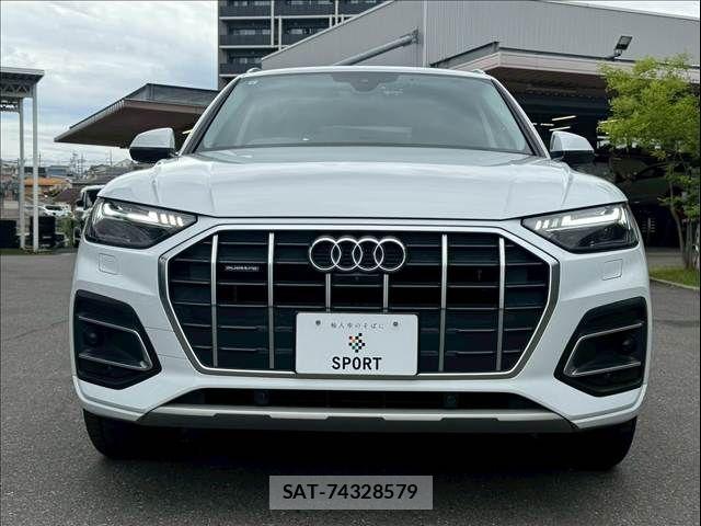 Audi Q5 2021-07 7356895-12
