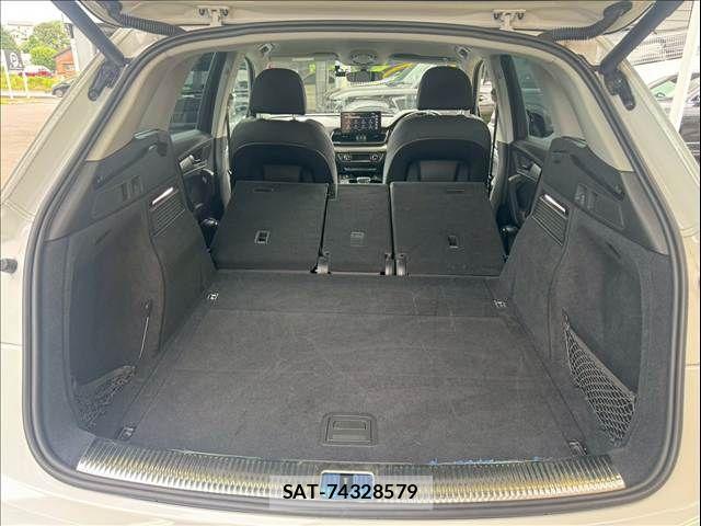 Audi Q5 2021-07 7356895-17