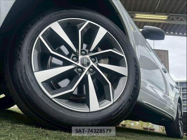 Audi Q5 2021-07 7356895-18