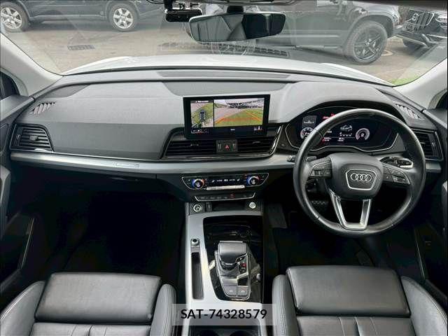 Audi Q5 2021-07 7356895-2