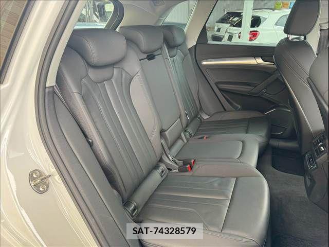 Audi Q5 2021-07 7356895-6