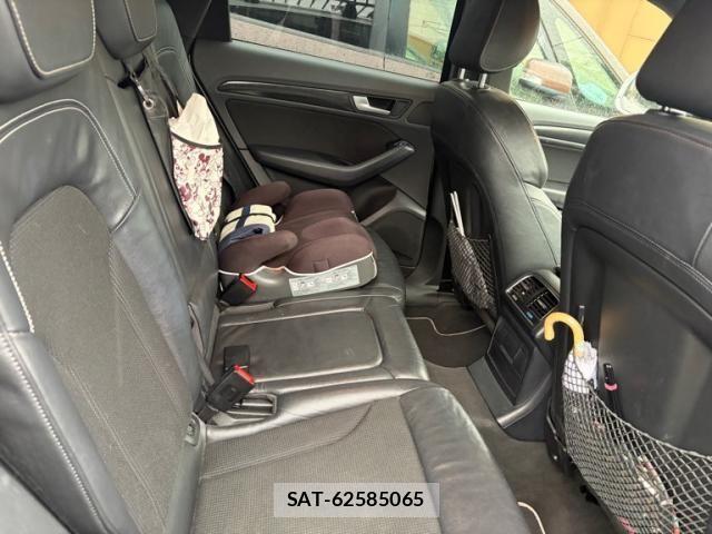 Audi Q5 2013-06 7356901-7
