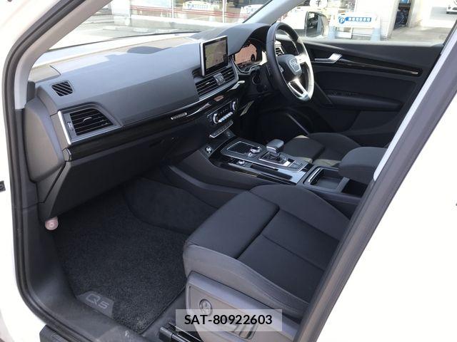 Audi Q5 2018-04 7391409-11