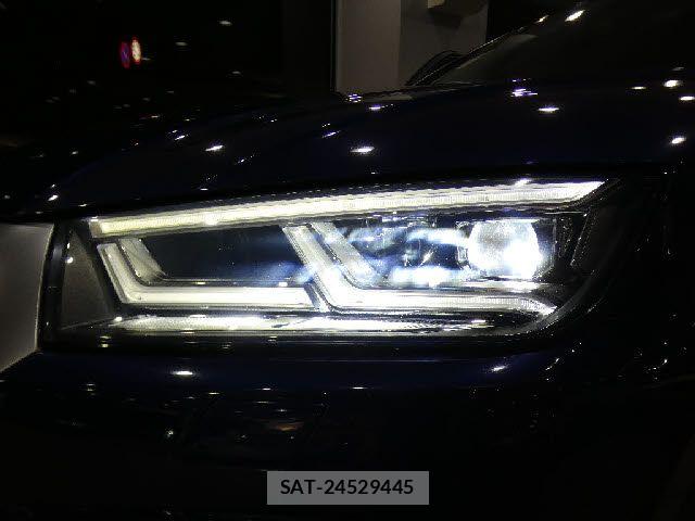 Audi Q5 2018-06 7453024-17