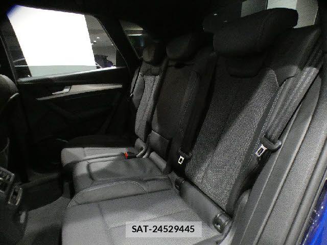 Audi Q5 2018-06 7453024-5