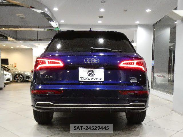 Audi Q5 2018-06 7453024-6