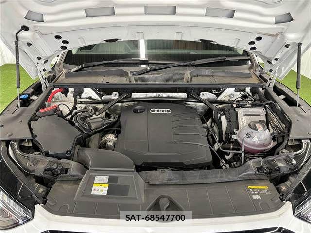Audi Q5 2023-10 7499611-11