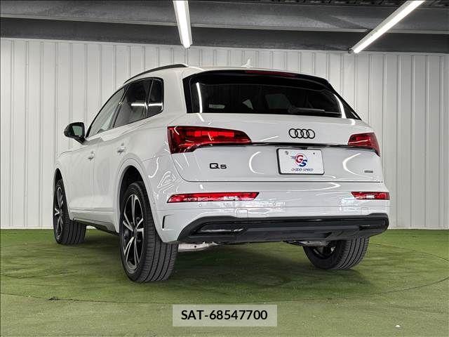 Audi Q5 2023-10 7499611-16