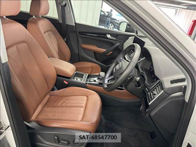 Audi Q5 2023-10 7499611-6