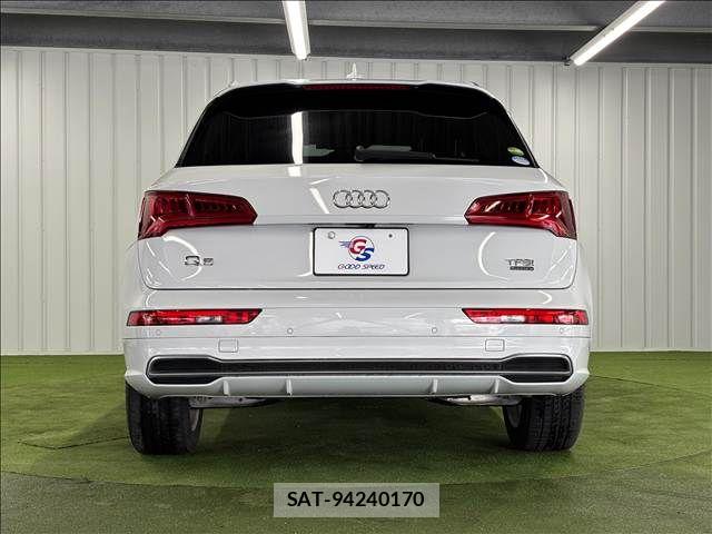 Audi Q5 2018-09 7720992-13