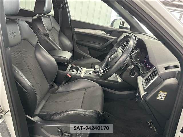 Audi Q5 2018-09 7720992-6