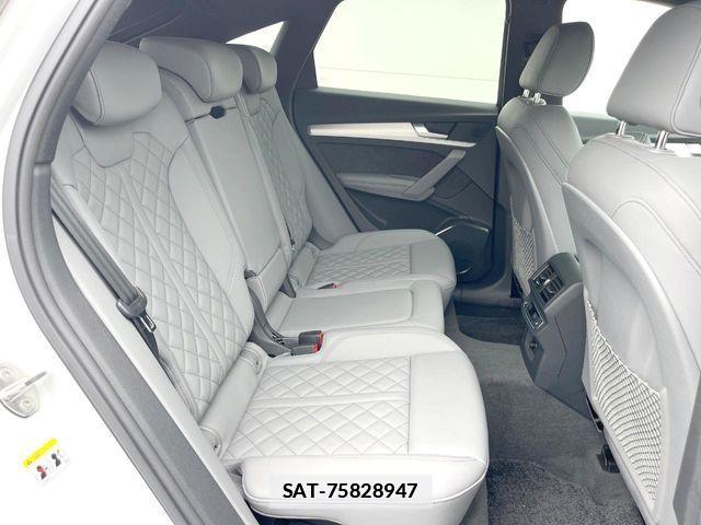 Audi Q5 2023-10 7875364-9