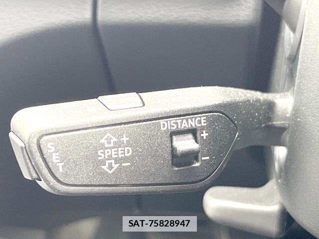 Audi Q5 2023-10 7875364-6