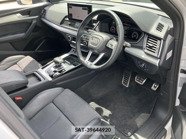 Audi Q5 2021-09 7960567-9