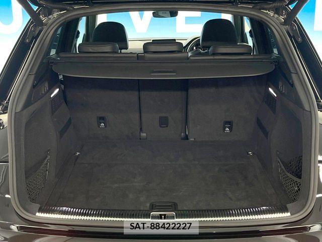 Audi Q5 2018-08 7978562-9
