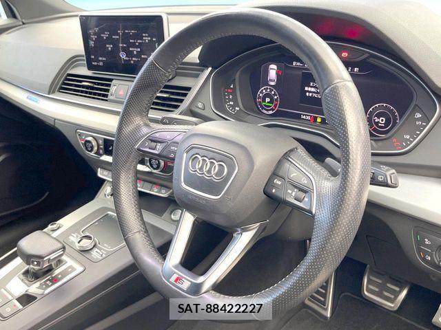 Audi Q5 2018-08 7978562-10