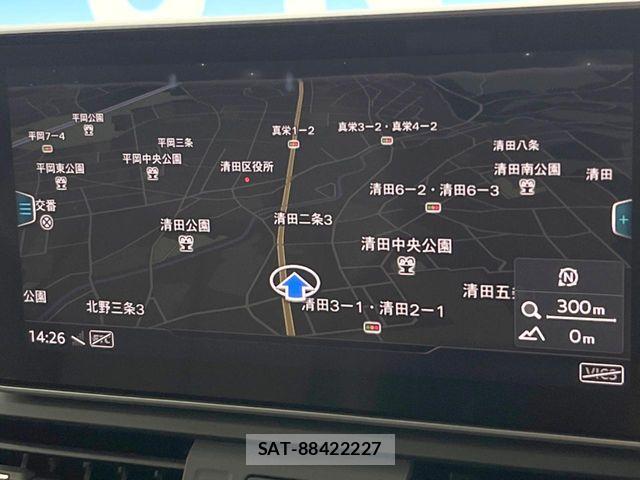 Audi Q5 2018-08 7978562-5