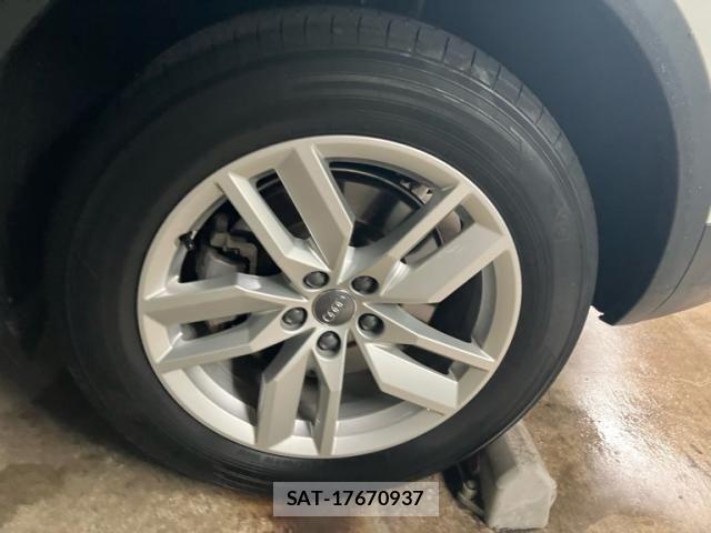 Audi Q5 2018-08 8034476-10