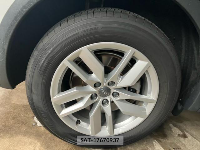 Audi Q5 2018-08 8034476-8