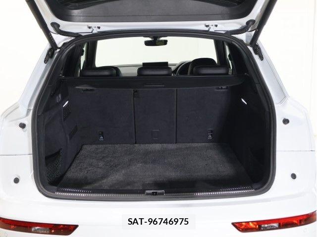 Audi Q5 2025-06 8034472-8