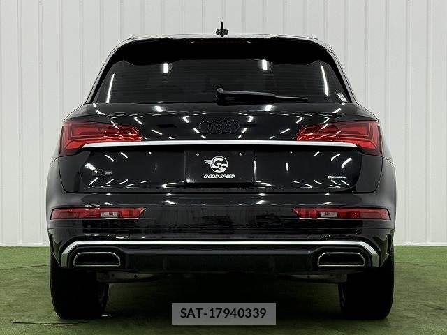 Audi Q5 2021-07 8072919-12