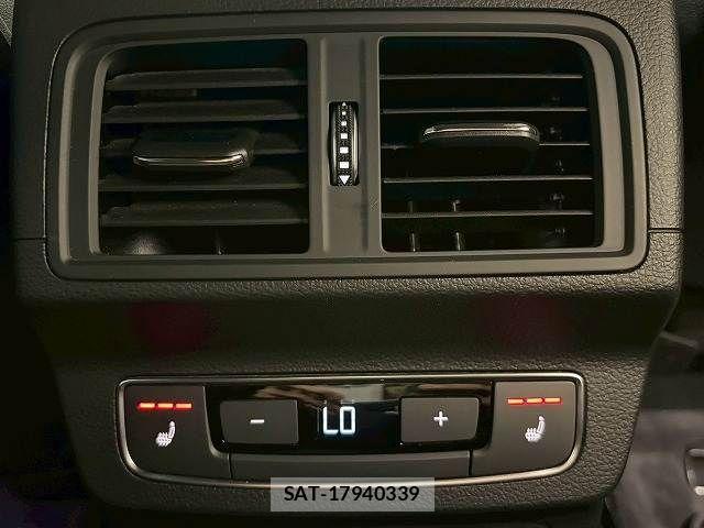 Audi Q5 2021-07 8072919-4
