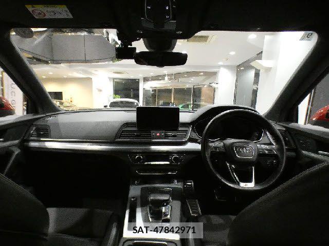 Audi Q5 2018-05 8098074-16