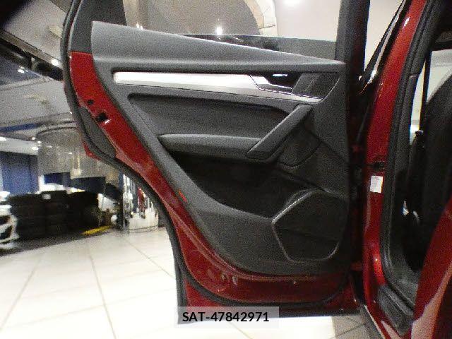 Audi Q5 2018-05 8098074-21