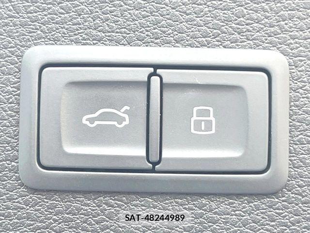Audi Q5 2021-07 8129049-6