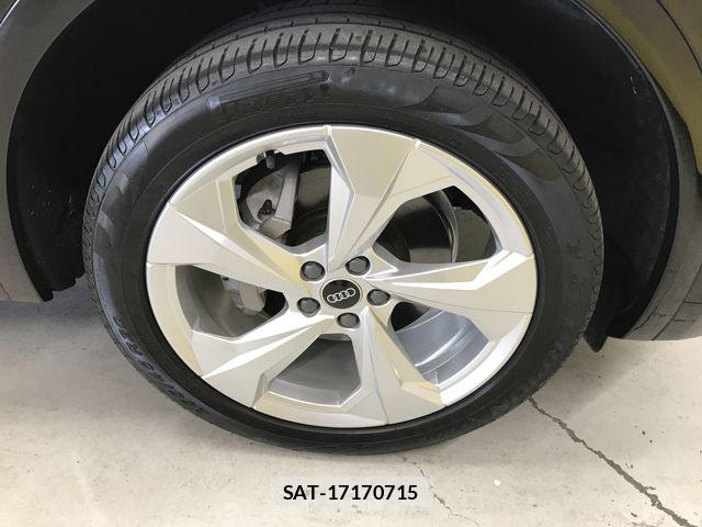 Audi Q5 2022-08 8129040-27