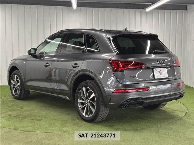 Audi Q5 2021-06 8145497-16