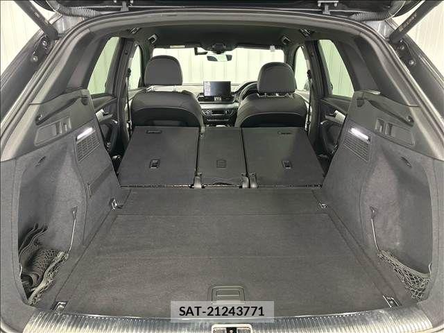 Audi Q5 2021-06 8145497-17