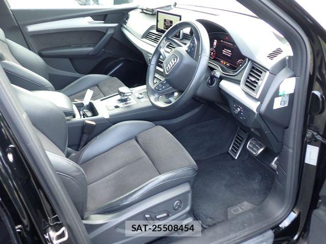 Audi Q5 2019-10 8157996-1