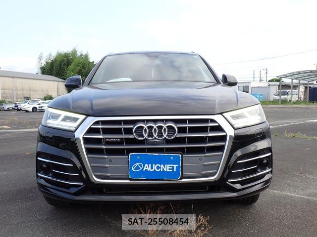 Audi Q5 2019-10 8157996-3