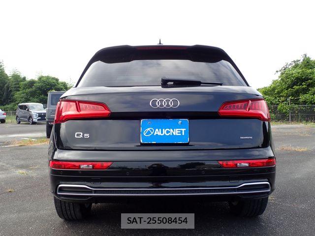 Audi Q5 2019-10 8157996-5
