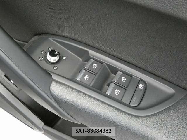 Audi Q5 2019-12 8206414-25