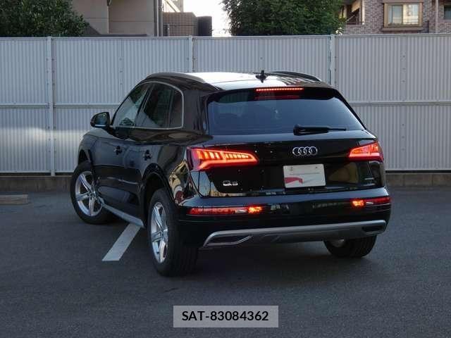 Audi Q5 2019-12 8206414-5