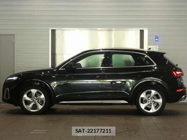 Audi Q5 2022-09 8206410-5