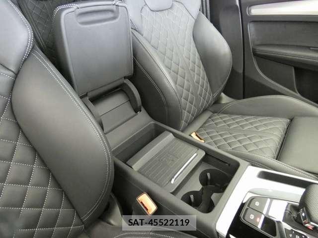 Audi Q5 2025-03 8206403-23