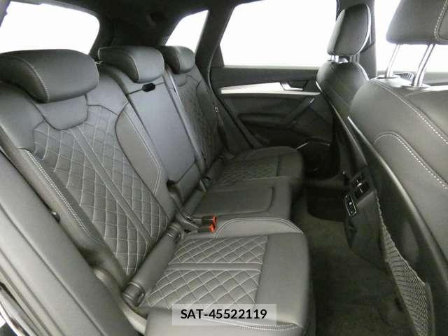 Audi Q5 2025-03 8206403-24