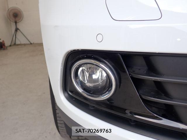 Audi Q5 2015-08 8206401-9