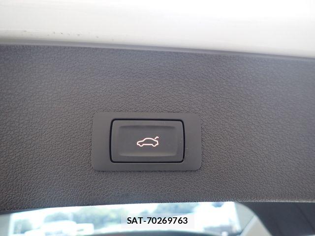 Audi Q5 2015-08 8206401-25