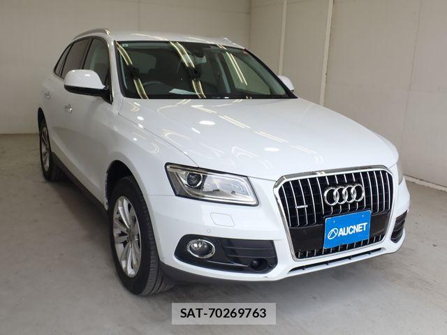 Audi Q5 2015-08 8206401-3