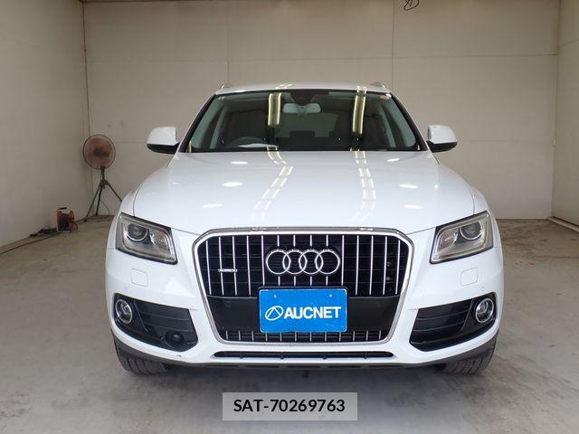Audi Q5 2015-08 8206401-5