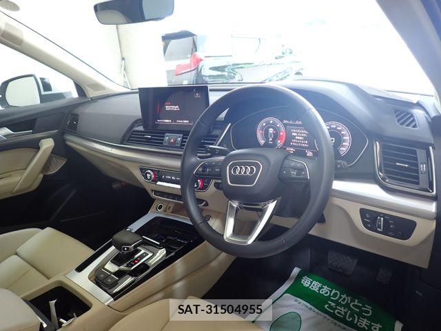 Audi Q5 2021-10 8206402-1