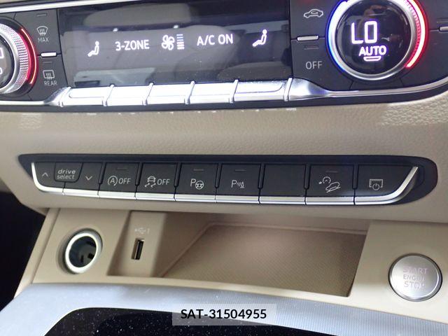 Audi Q5 2021-10 8206402-20