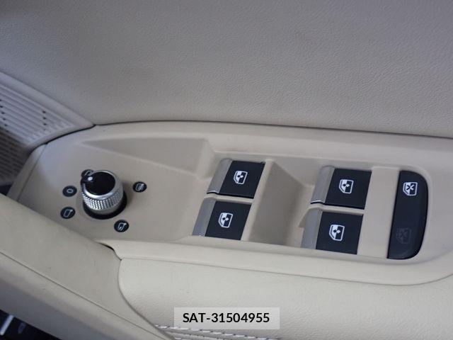 Audi Q5 2021-10 8206402-22
