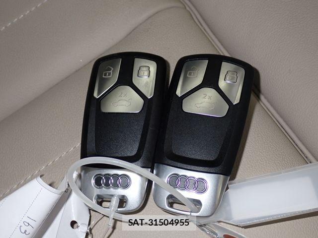 Audi Q5 2021-10 8206402-29