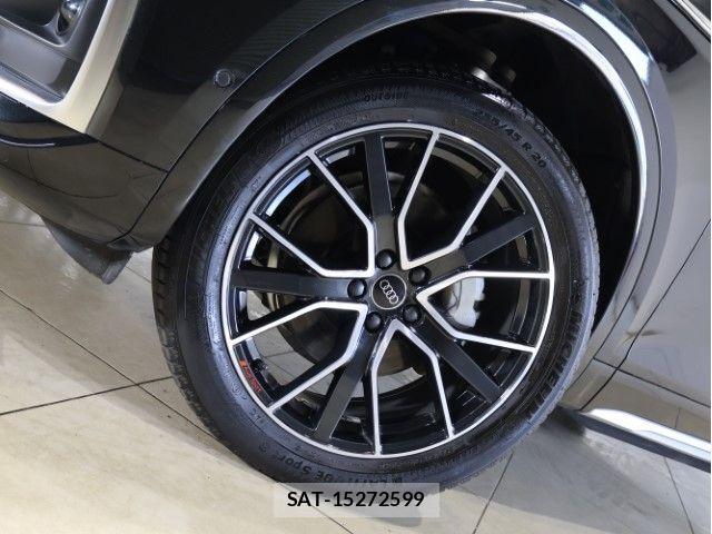 Audi Q5 2024-09 8228959-15